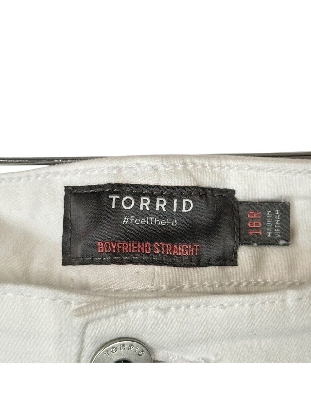 Torrid White Distressed Denim Jeans Size 16R Ripped Stretch Mid Rise Softcore - Picture 5 of 13